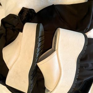Free people size 8. Never worn. To tall for me. comfortable/ off white suede